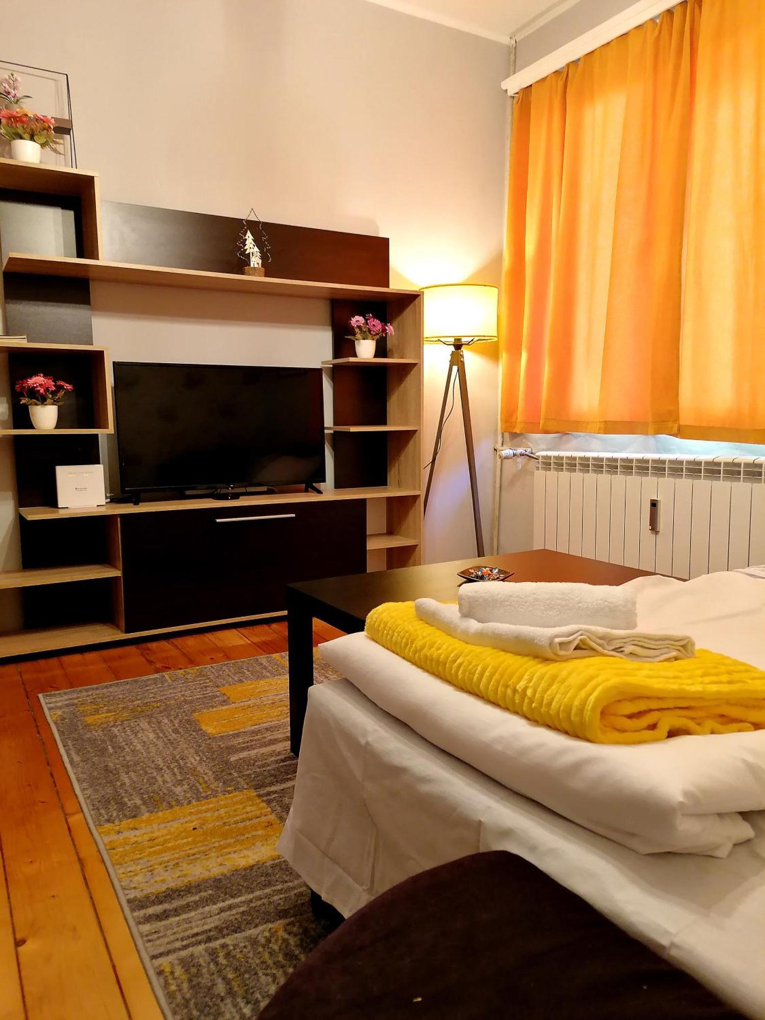 Ferienwohnung "Crystal" - The Cozy Place In The Heart Of Sofia Exterior foto
