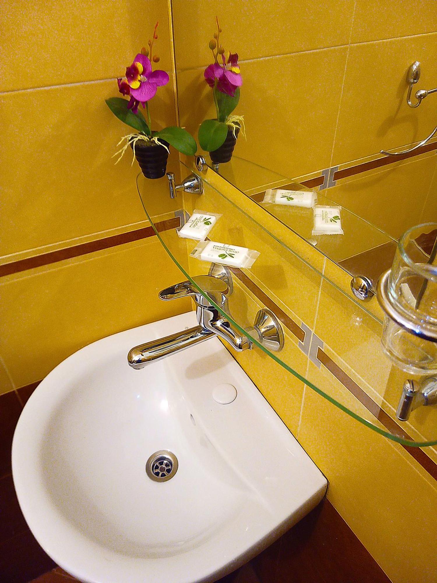 Ferienwohnung "Crystal" - The Cozy Place In The Heart Of Sofia Exterior foto